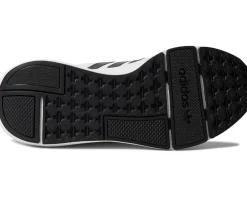 adidas Originals Kids Swift Run 22 (Big Kid)