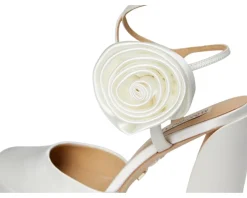 Badgley Mischka Janessa Women's