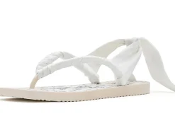 Badgley Mischka Wrenna Women's