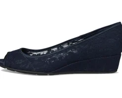 Bandolino Candra Women's
