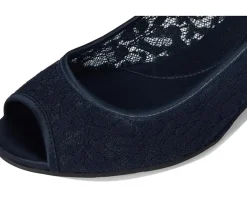 Bandolino Candra Women's
