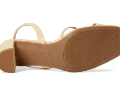 Bandolino Keltie Women's