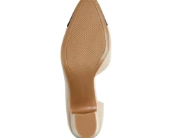 Bandolino Laynier Women's
