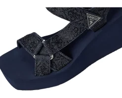 GUESS Dawsin Women's