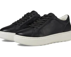 Johnston & Murphy Cammie Lace-Up Women's