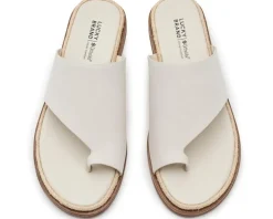 Lucky Brand Kihly Toe Loop Flat Sandals Women's