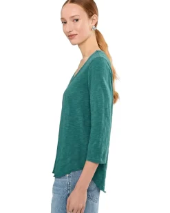 Mod-o-doc 3/4 Sleeve V-Neck Curved Hem Tee Shirt Women's
