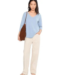 Mod-o-doc 3/4 Sleeve V-Neck Curved Hem Tee Shirt Women's