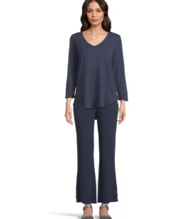 Mod-o-doc 3/4 Sleeve V-Neck Tee with Curved Hem Women's