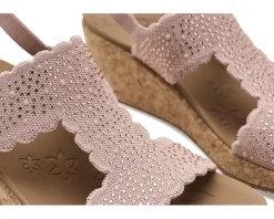 SKECHERS Arch Fit Beverlee 2.0 - My Fav Women's