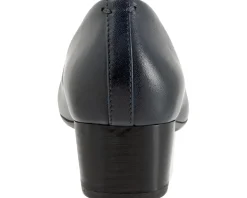 SoftWalk Lynn Women's