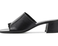 Vaneli Cruz Women's