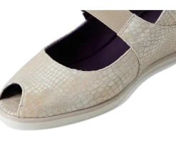 Vaneli Rayce Women's